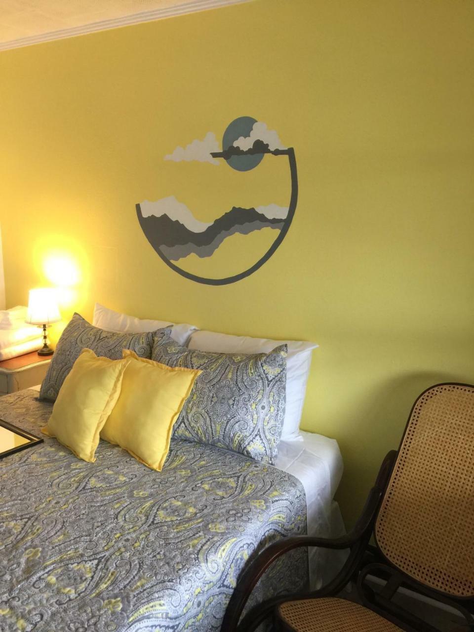 Spruce Pine Inn Εξωτερικό φωτογραφία